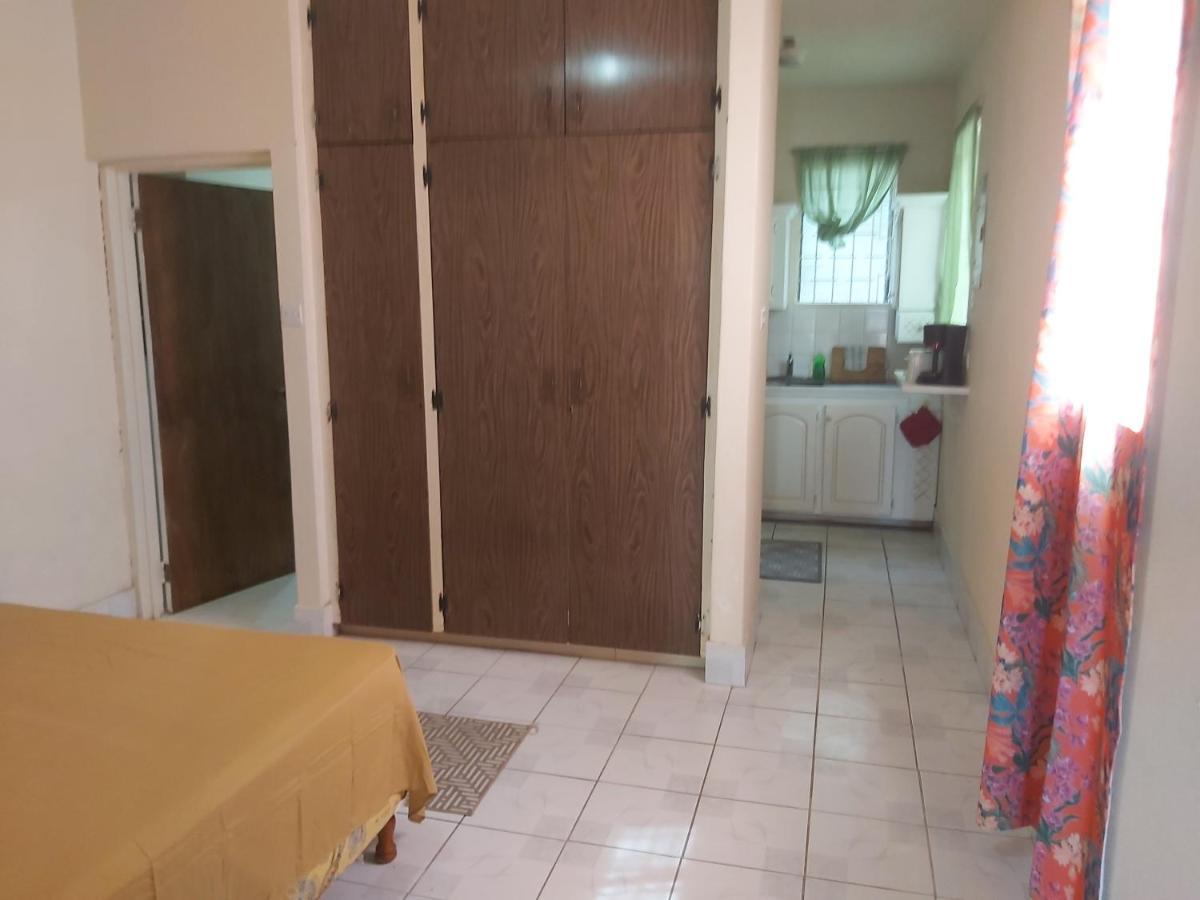 Ocean View Apartments Bridgetown Exterior foto