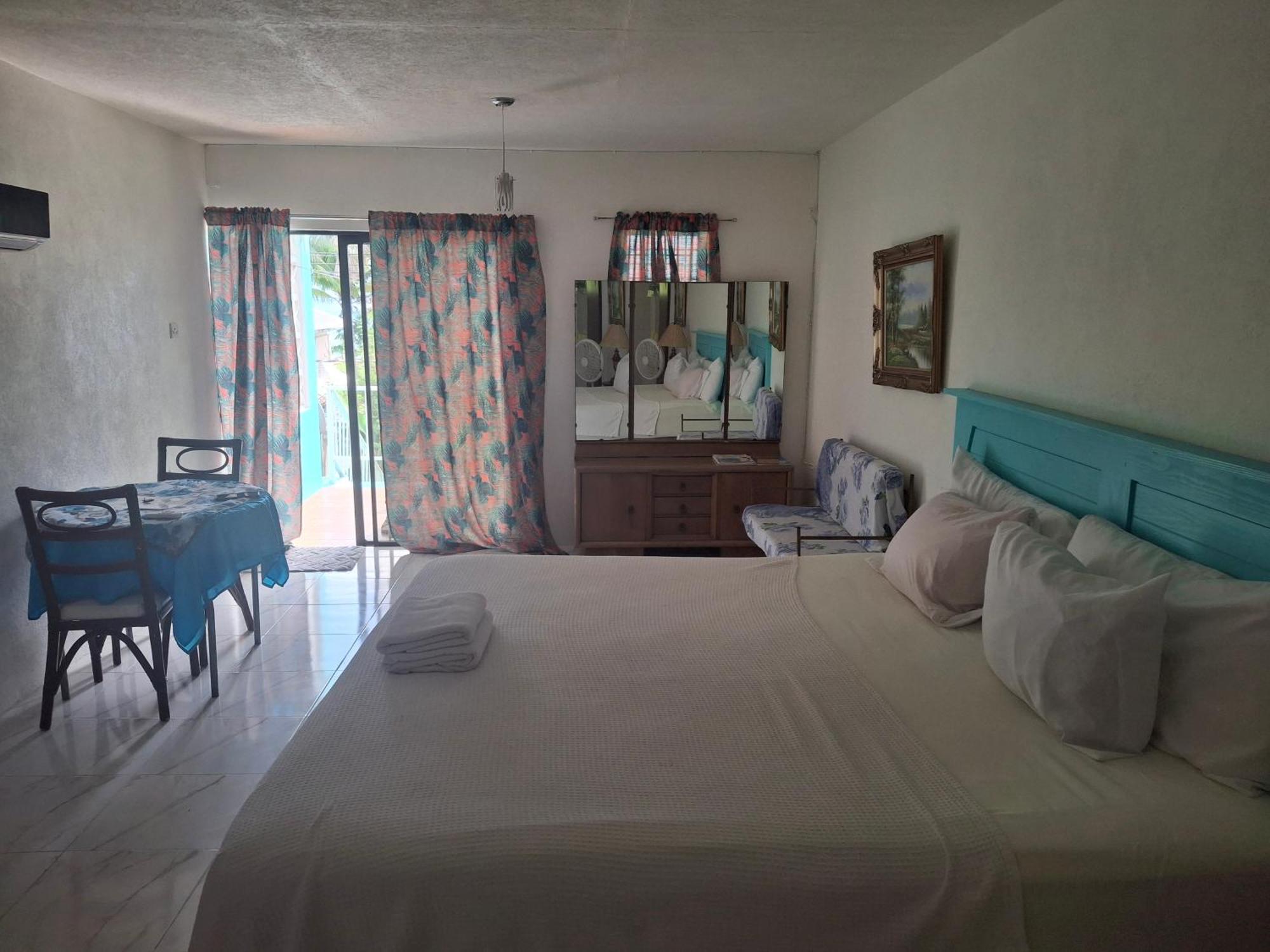 Ocean View Apartments Bridgetown Exterior foto